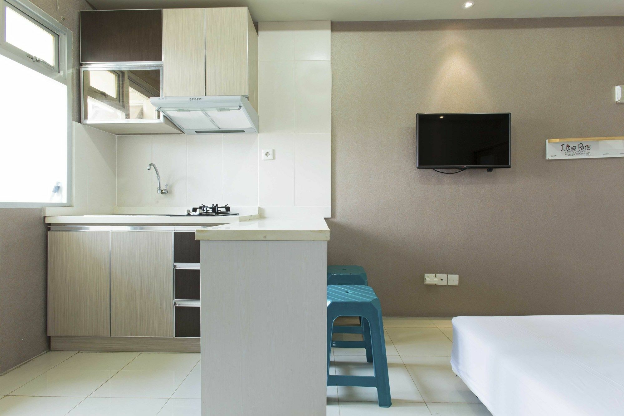 ג'קרטה Reddoorz Apartment @ Pegangsaan Kelapa Gading מראה חיצוני תמונה