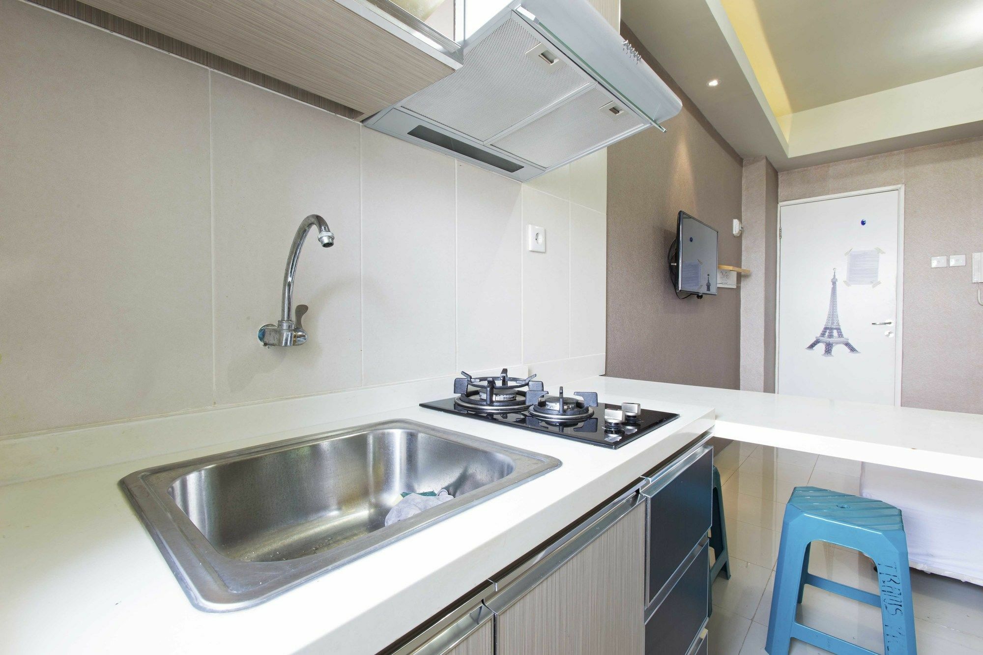 ג'קרטה Reddoorz Apartment @ Pegangsaan Kelapa Gading מראה חיצוני תמונה