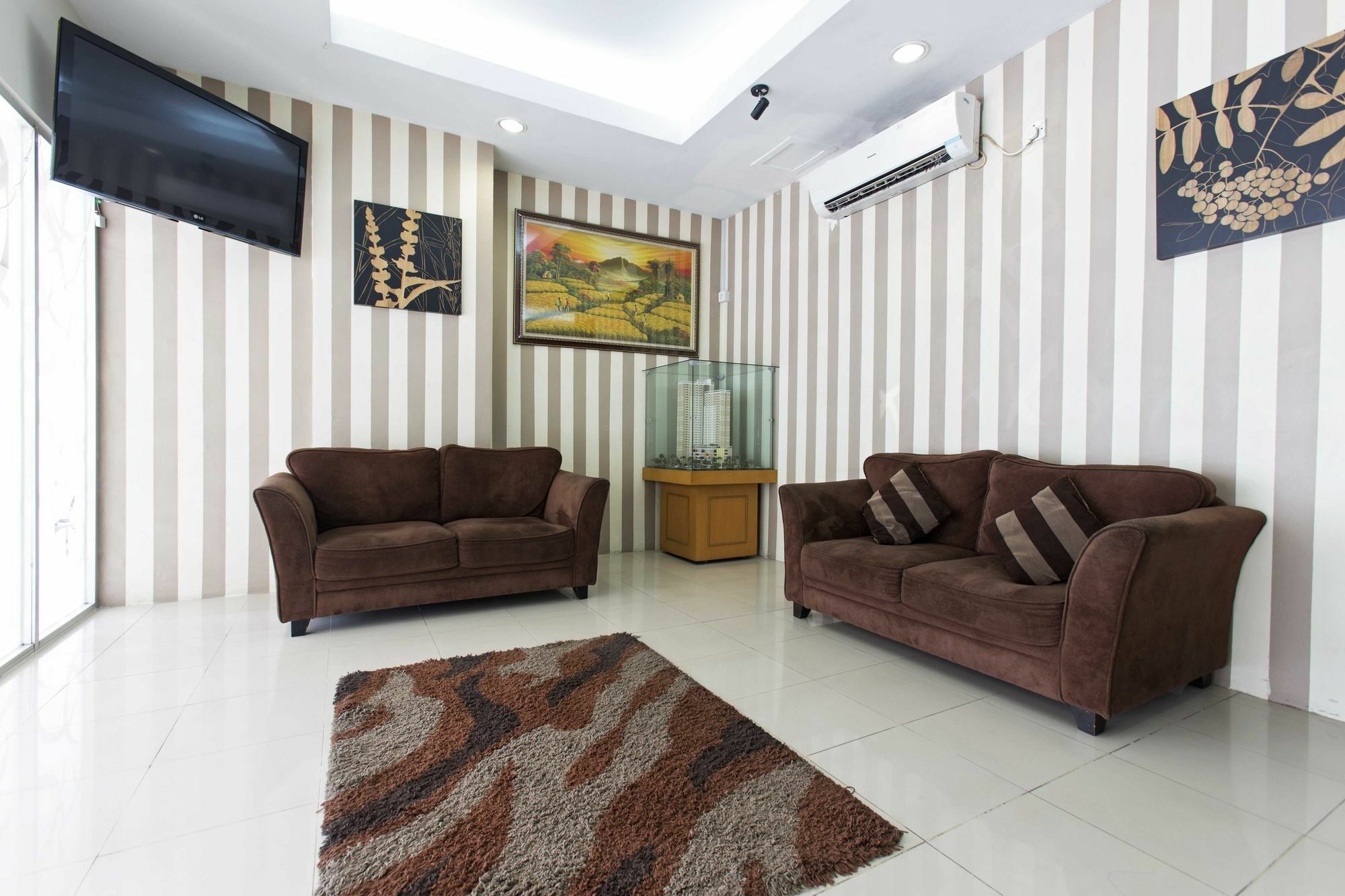 ג'קרטה Reddoorz Apartment @ Pegangsaan Kelapa Gading מראה חיצוני תמונה