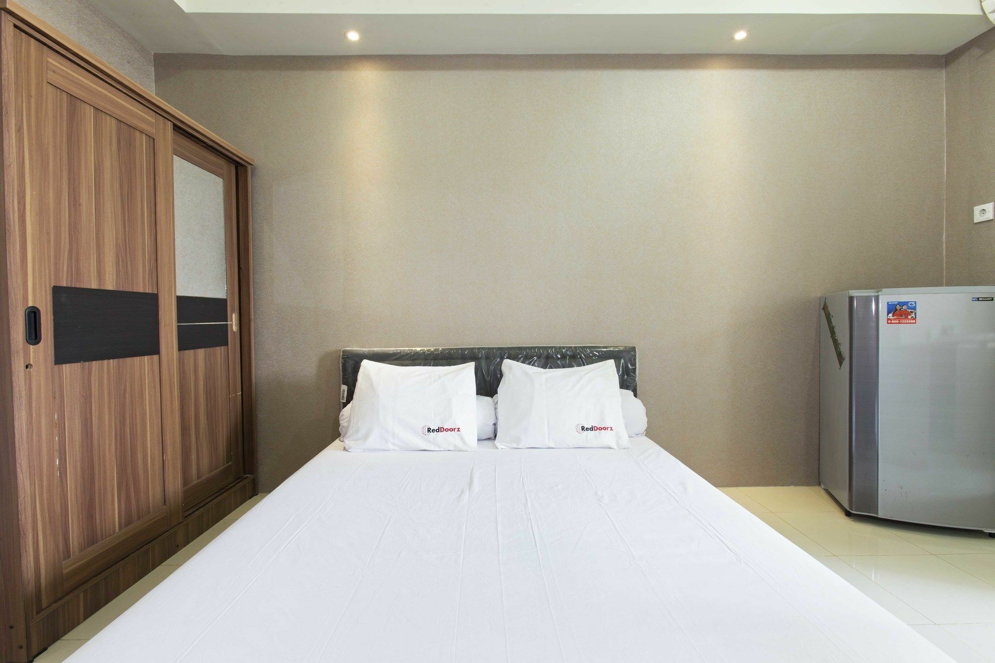 ג'קרטה Reddoorz Apartment @ Pegangsaan Kelapa Gading מראה חיצוני תמונה